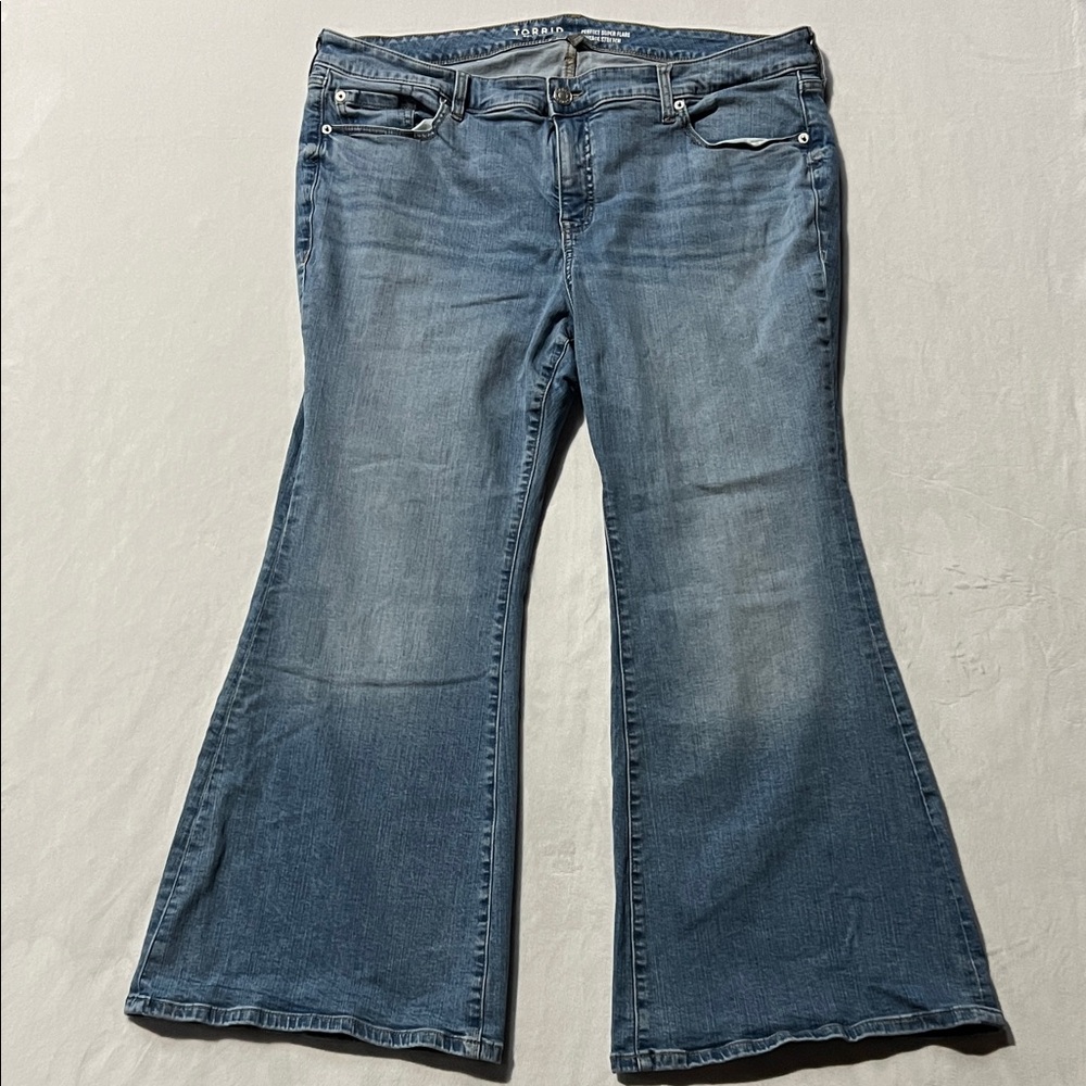 Torrid Perfect Super Flare vintage stretch jeans 20S tummy control - Picture 4 of 10